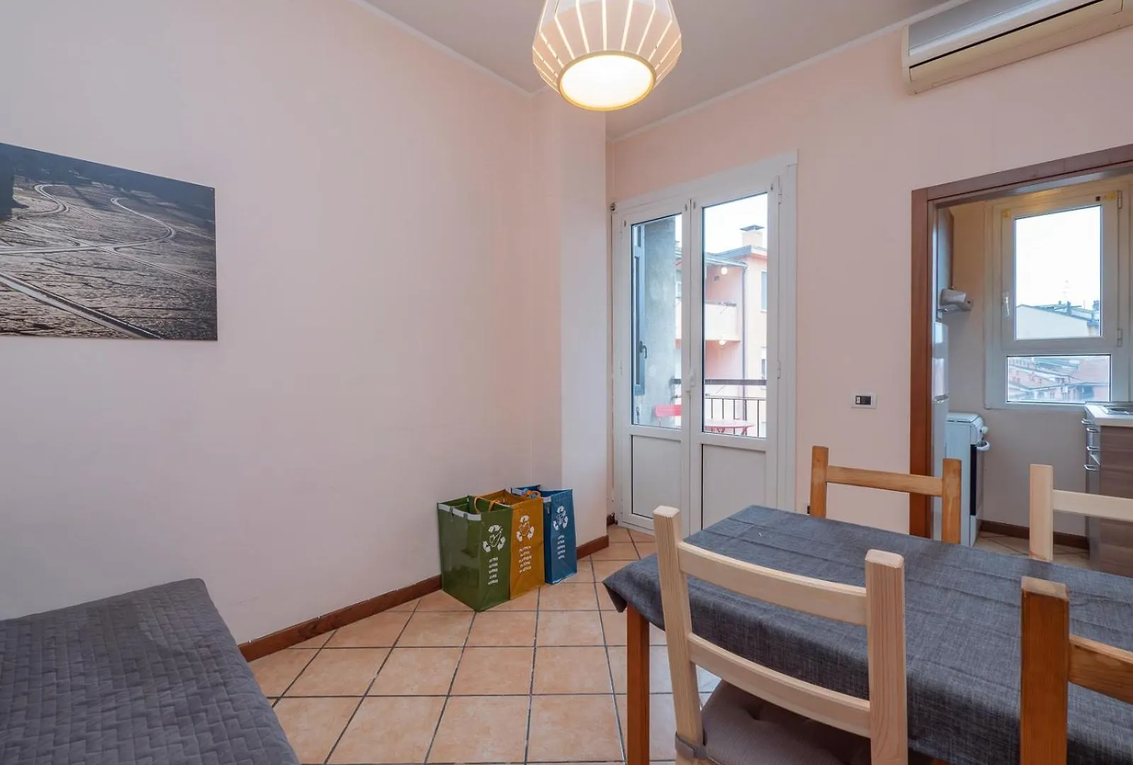 I Host Apartment - Muratori 54 Milão