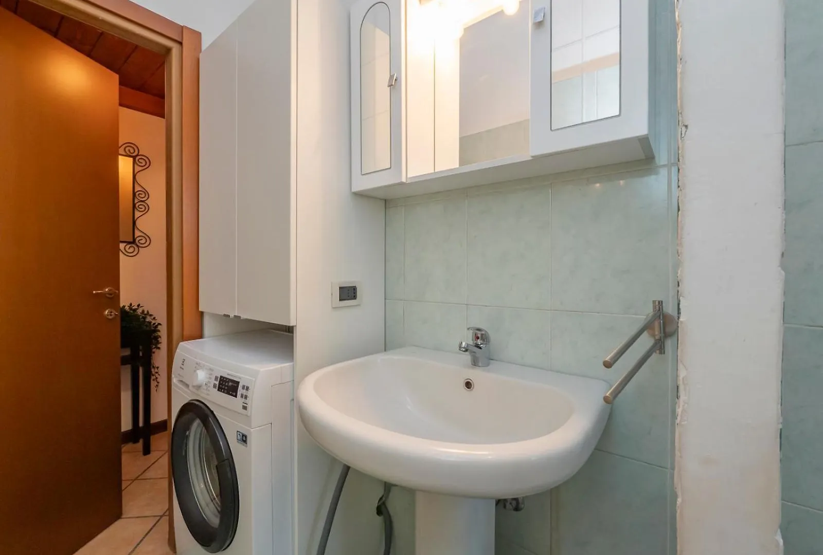 I Host Apartment - Muratori 54 Milão